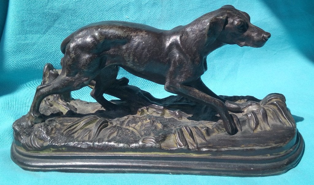 1920s GEGOTEN METALEN BEELD VAN EEN HOND JACHTHOND, Verzenden