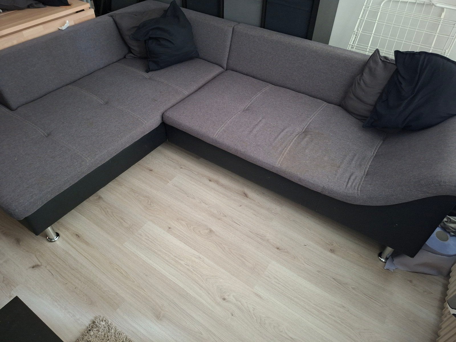 Grijze hoekbank 240 x 165 (exclusief kussens), Huis en Inrichting, Banken | Bankstellen, Ophalen, Gebruikt, Hoekbank, 200 tot 250 cm