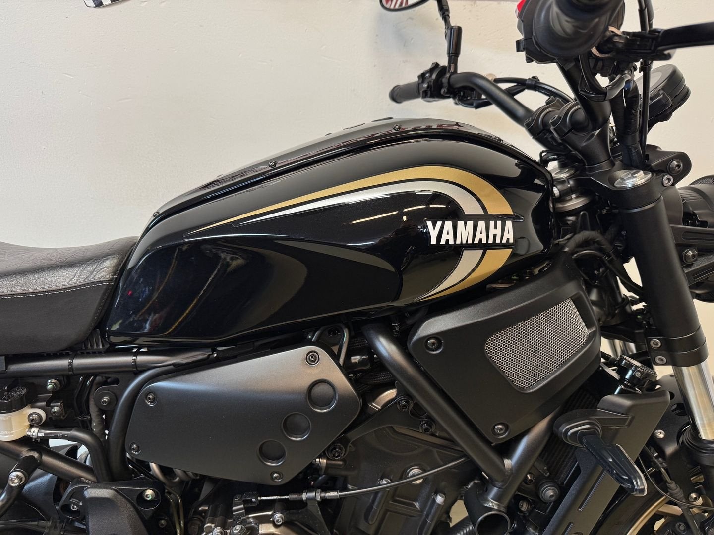 YAMAHA XSR 700 ABS (bj 2022), 2 cilinders, Bedrijf, Onbekend, Toermotor
