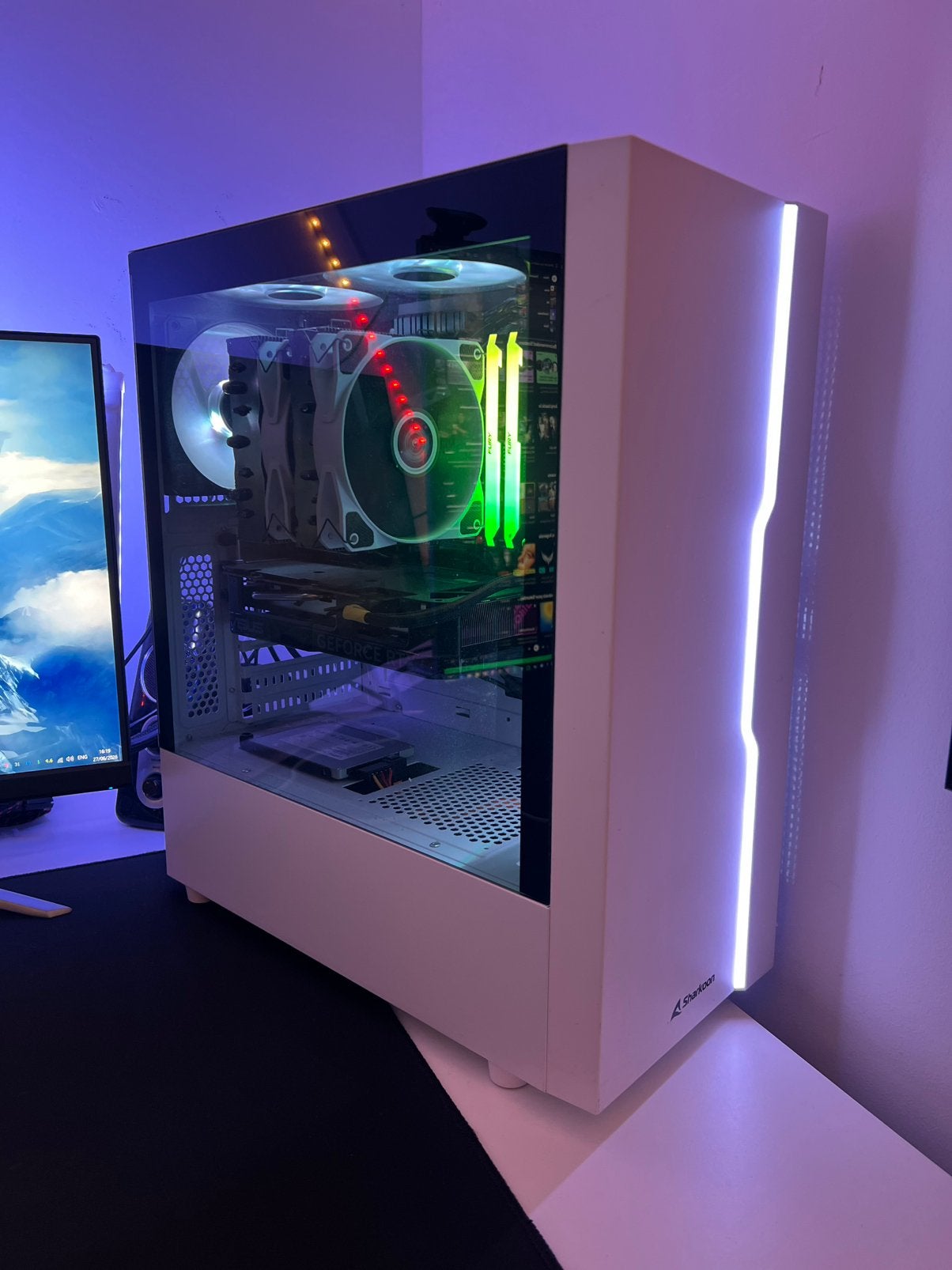 !WAARDE PEILING! Gaming PC | RTX 4060 | Ryzen 5 | 32GB RAM |, Ophalen, Zo goed als nieuw, Gaming, SSD