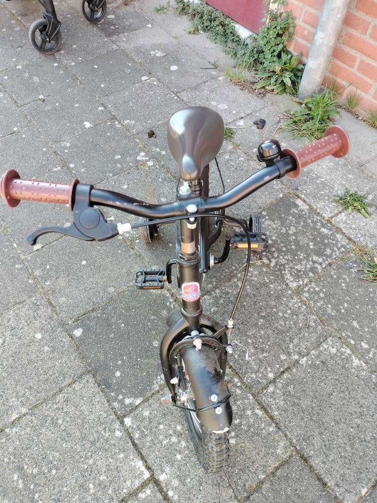 Kinderfiets 12 inch met zijwieltjes - Zwart, Fietsen en Brommers, Fietsen | Kinderfietsjes, Zijwieltjes, Gebruikt, Ophalen of Verzenden