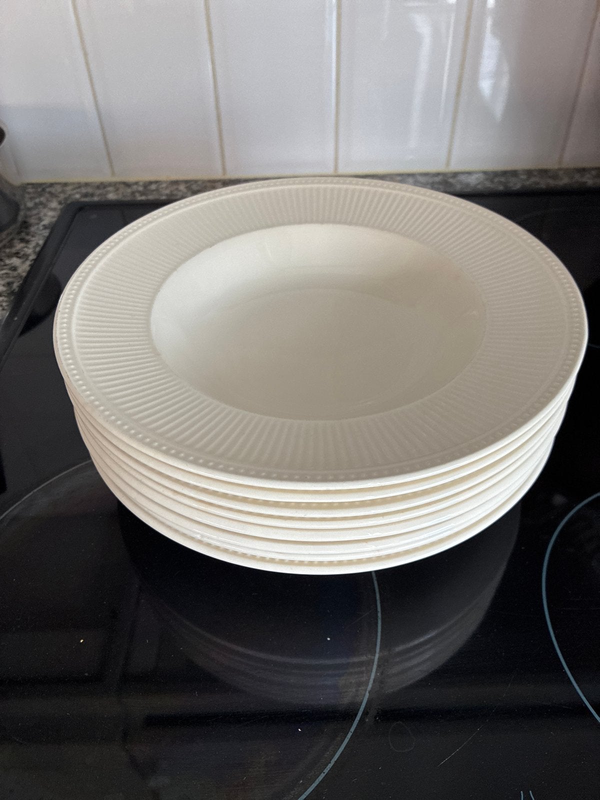 8 Wedgwood Windsor diepe borden - Zo goed als nieuw, Ophalen of Verzenden, Zo goed als nieuw, Bord(en), Wedgwood