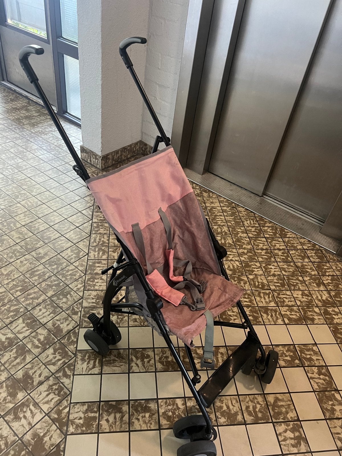 Compacte en lichte buggy, ideaal voor onderweg, Ophalen, Gebruikt, Overige merken