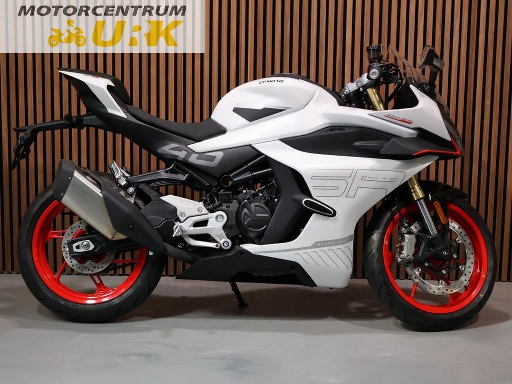 CFMOTO 450 SR (bj 2025), Motoren, 450 cc, 2 cilinders, Bedrijf, Onbekend