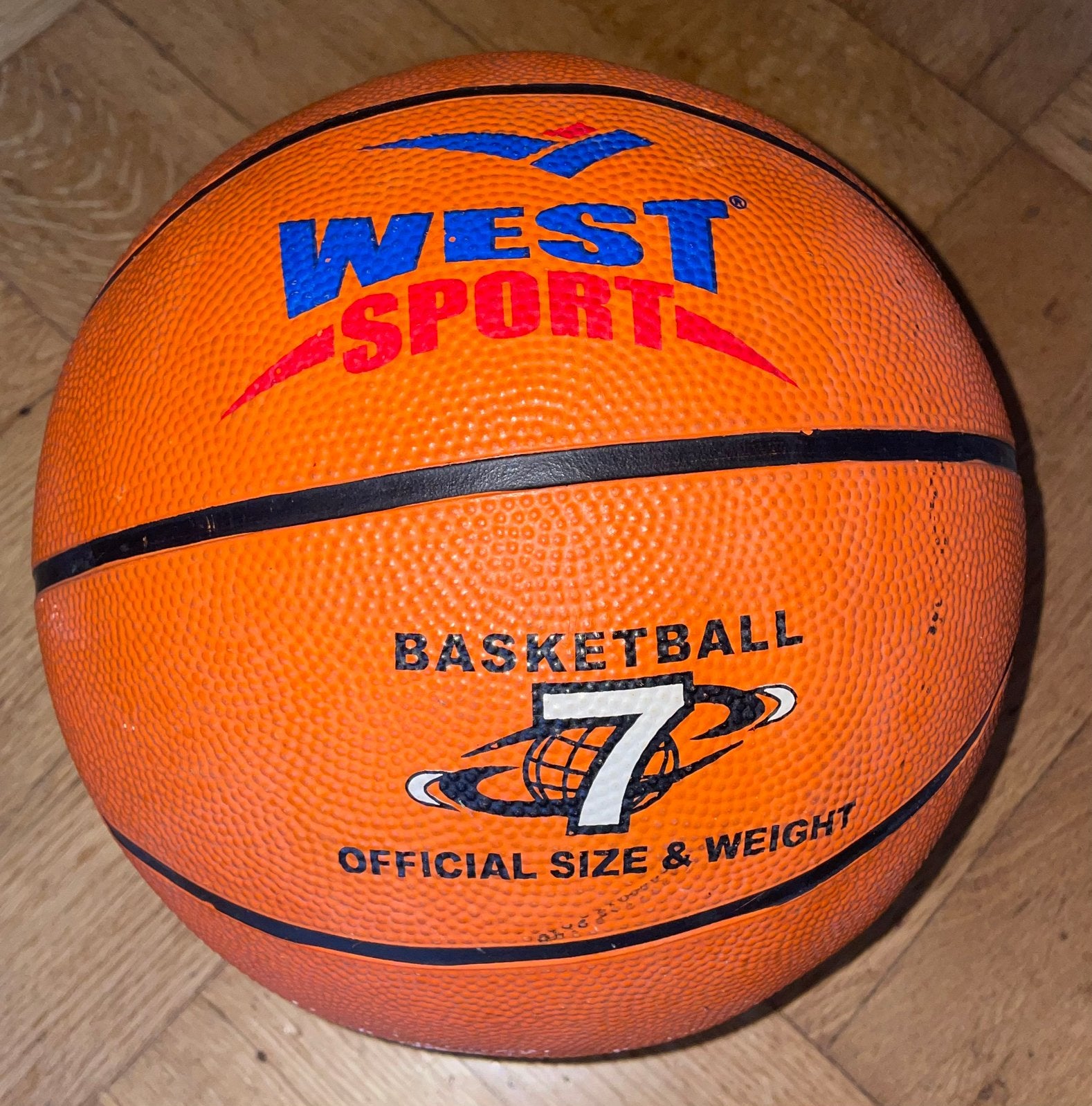 Basketbal west sport basketball official seize and weight 4e, Sport en Fitness, Basketbal, Ophalen of Verzenden, Zo goed als nieuw