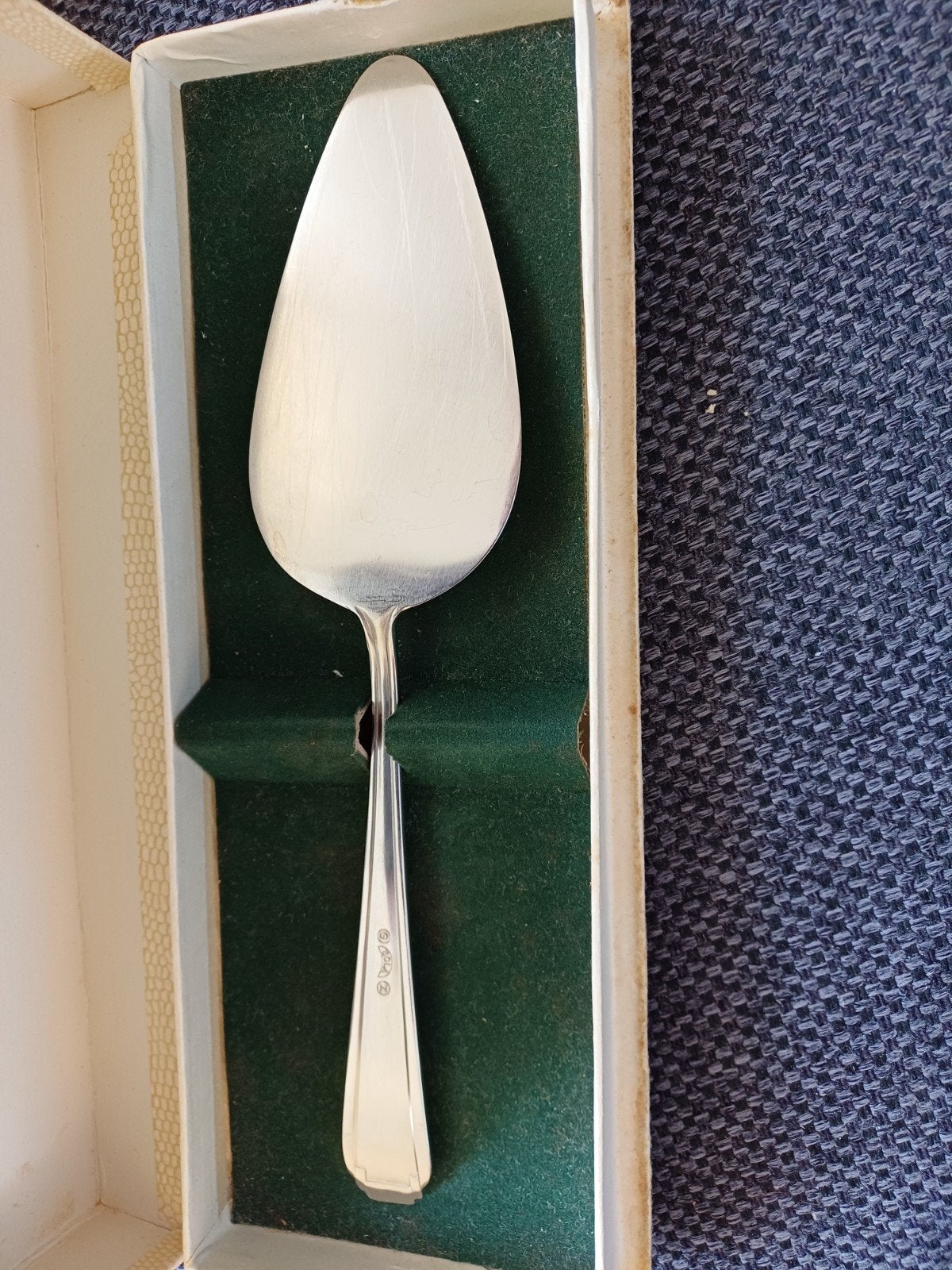 Sola verzilverde gebaksschep in originele doos., Ophalen