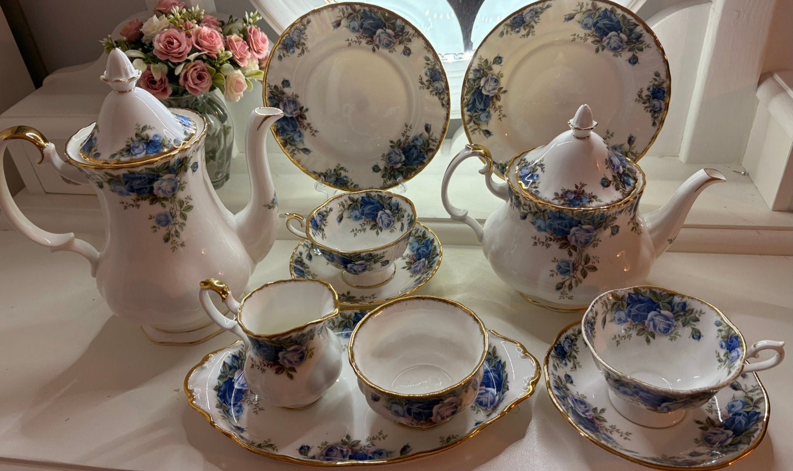 Royal albert moonlight rose servies, Ophalen