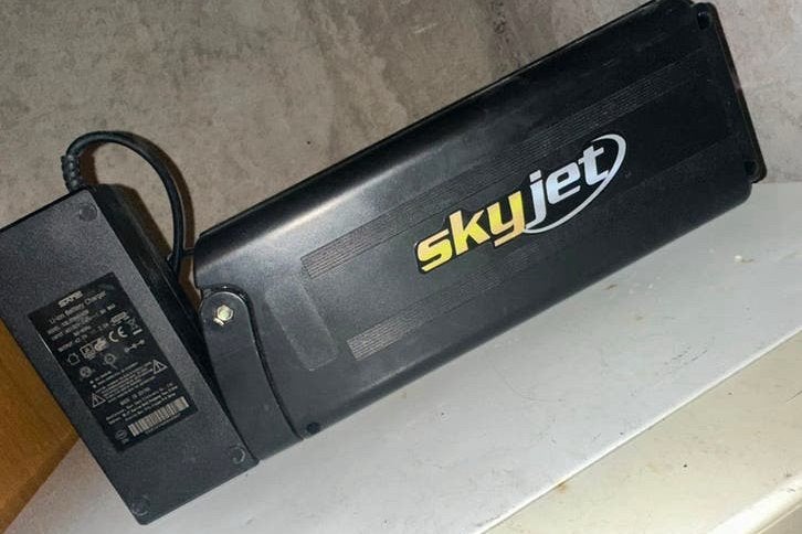 Skyjet E-bike Accu 36V 10Ah GLOEDNIEUW met Oplader & Sleutel, Nieuw