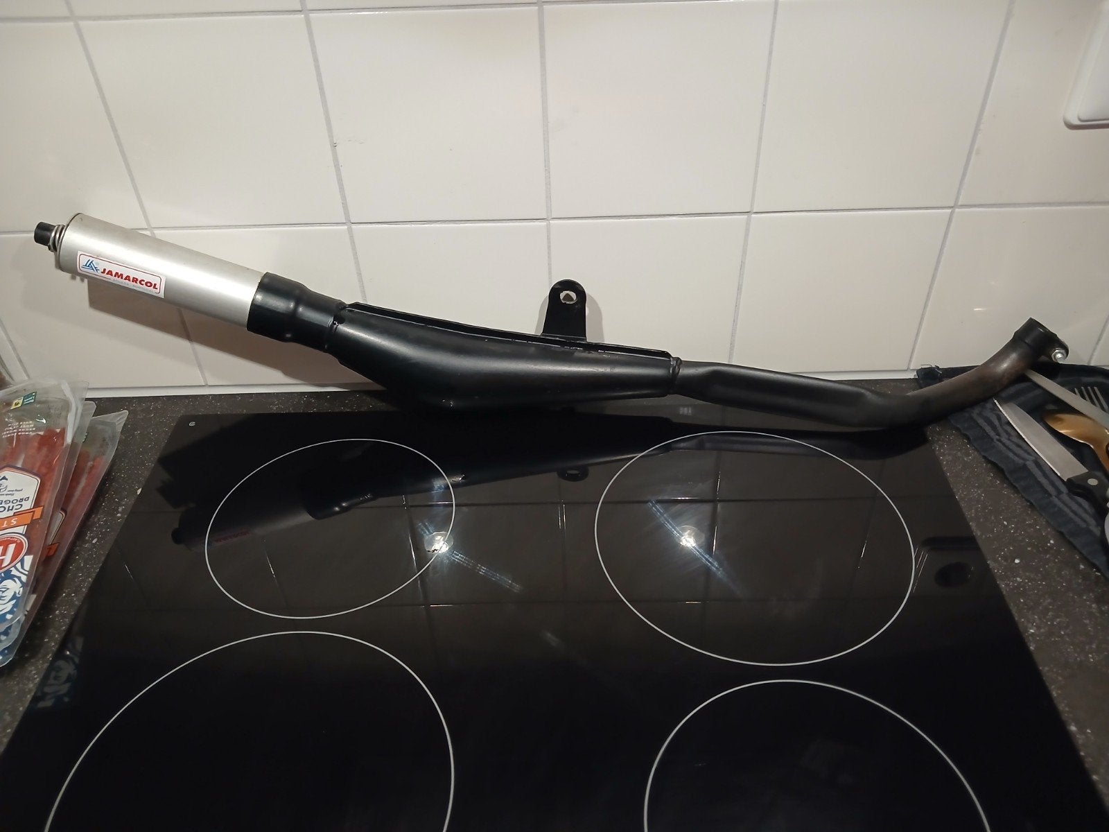 Mooie  uitlaat  voor  een  citta gilera, Ophalen, Vrijstaand, Gas, 4 kookzones