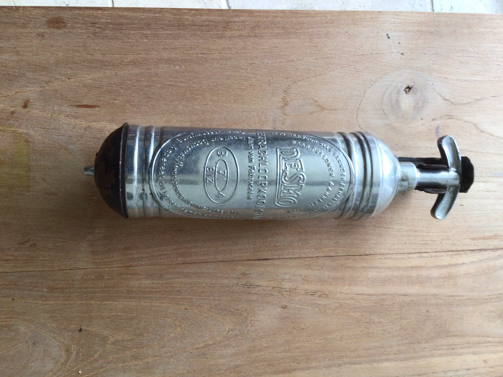 Desmo brandblusser, old timer, in houder., Ophalen of Verzenden, Zo goed als nieuw