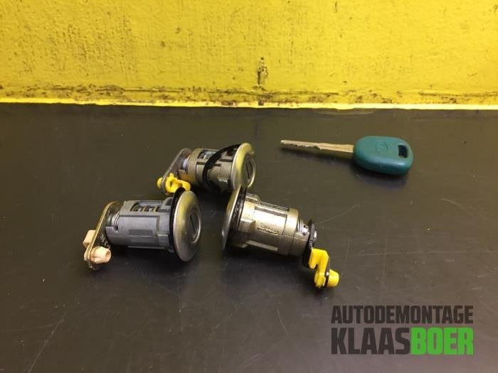Slotenset Cilinder (compleet) van een Kia Rio, Auto-onderdelen, -, -, Ophalen of Verzenden, -