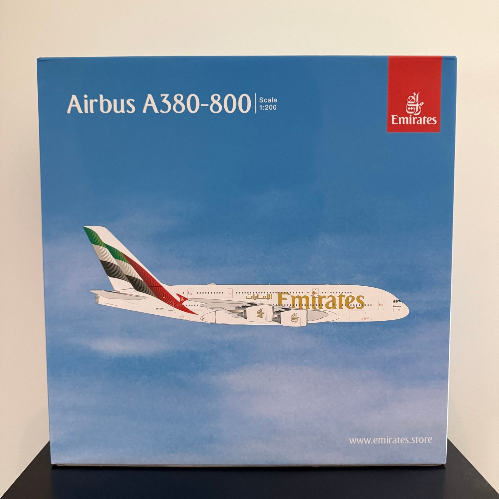 Gemini 1:200 Emirates A380 Nieuwe Livery Schaalmodel, Ophalen of Verzenden, Zo goed als nieuw, Schaalmodel