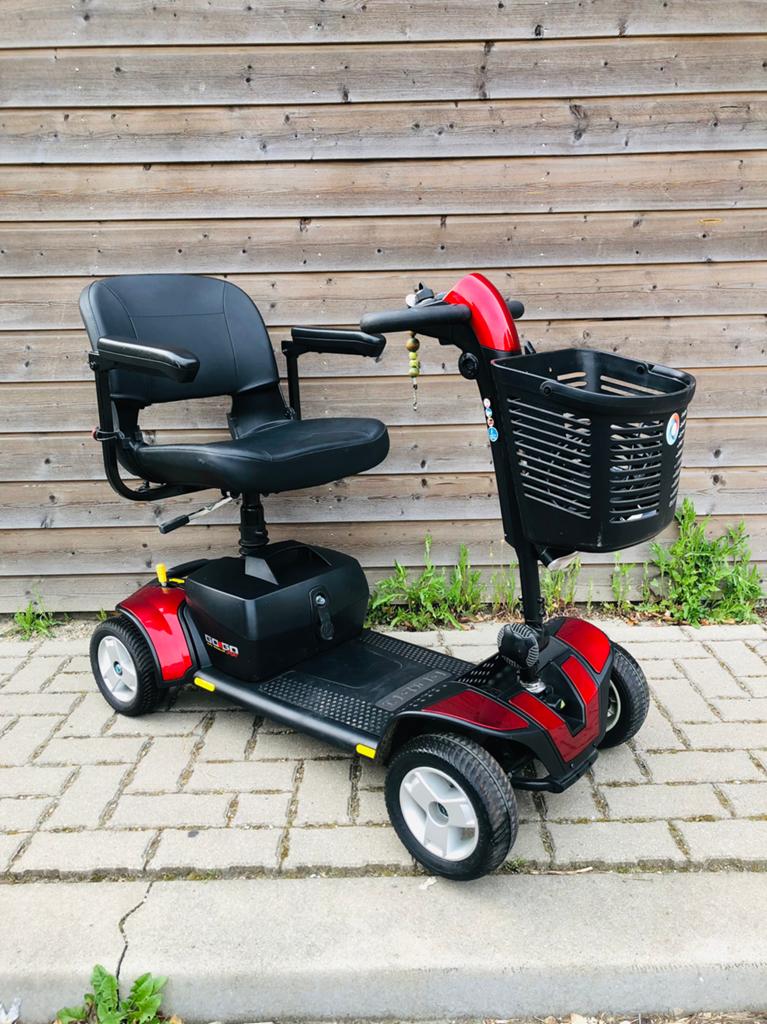 SPLINTERNIEUWE opvouwbare scootmobiel 4 wiel, Diversen, Verpleegmiddelen, Ophalen of Verzenden, Zo goed als nieuw