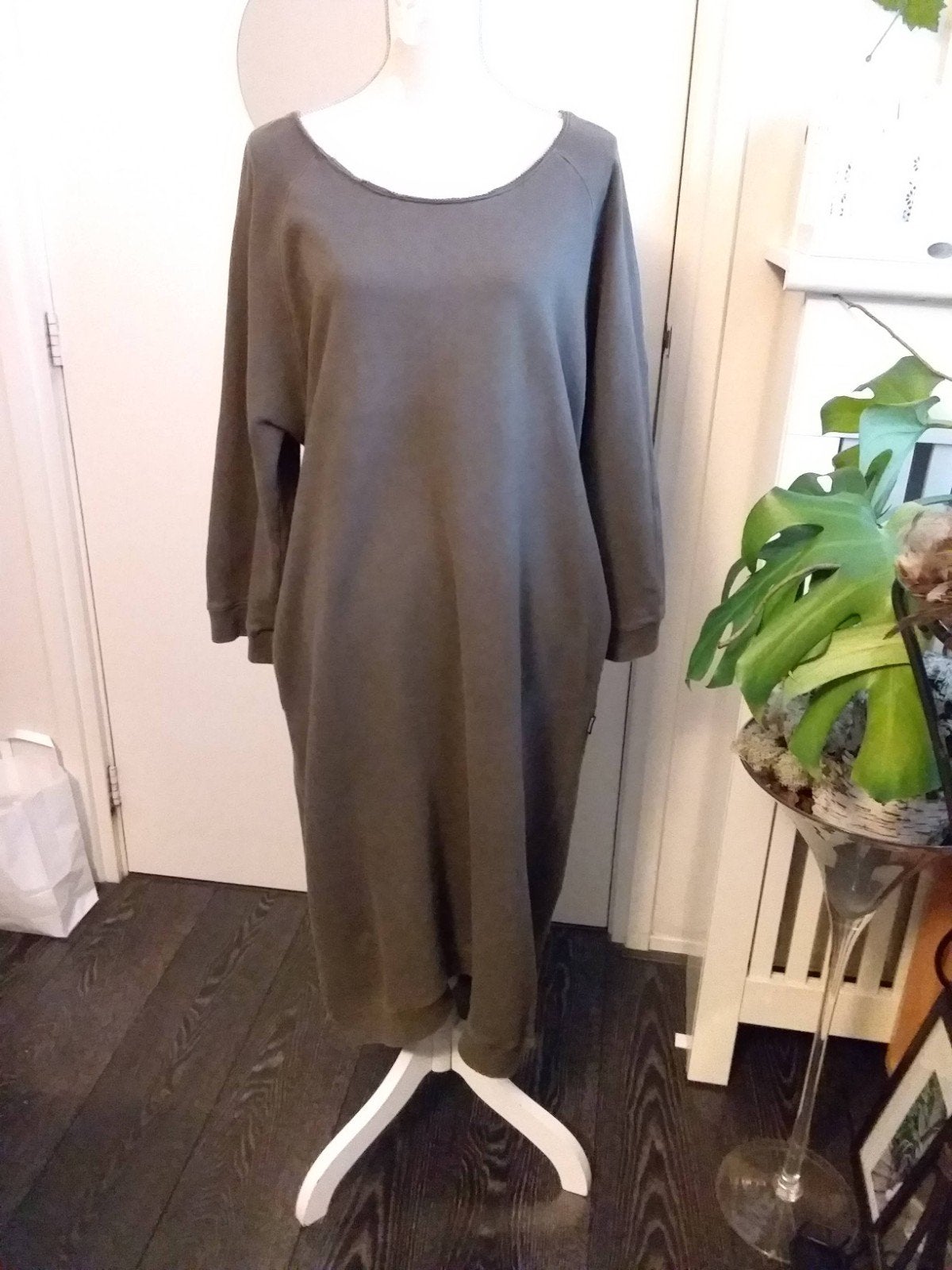 Reinders jurk. One size., Kleding | Dames, Ophalen of Verzenden, Zo goed als nieuw, Zwart, Onder de knie