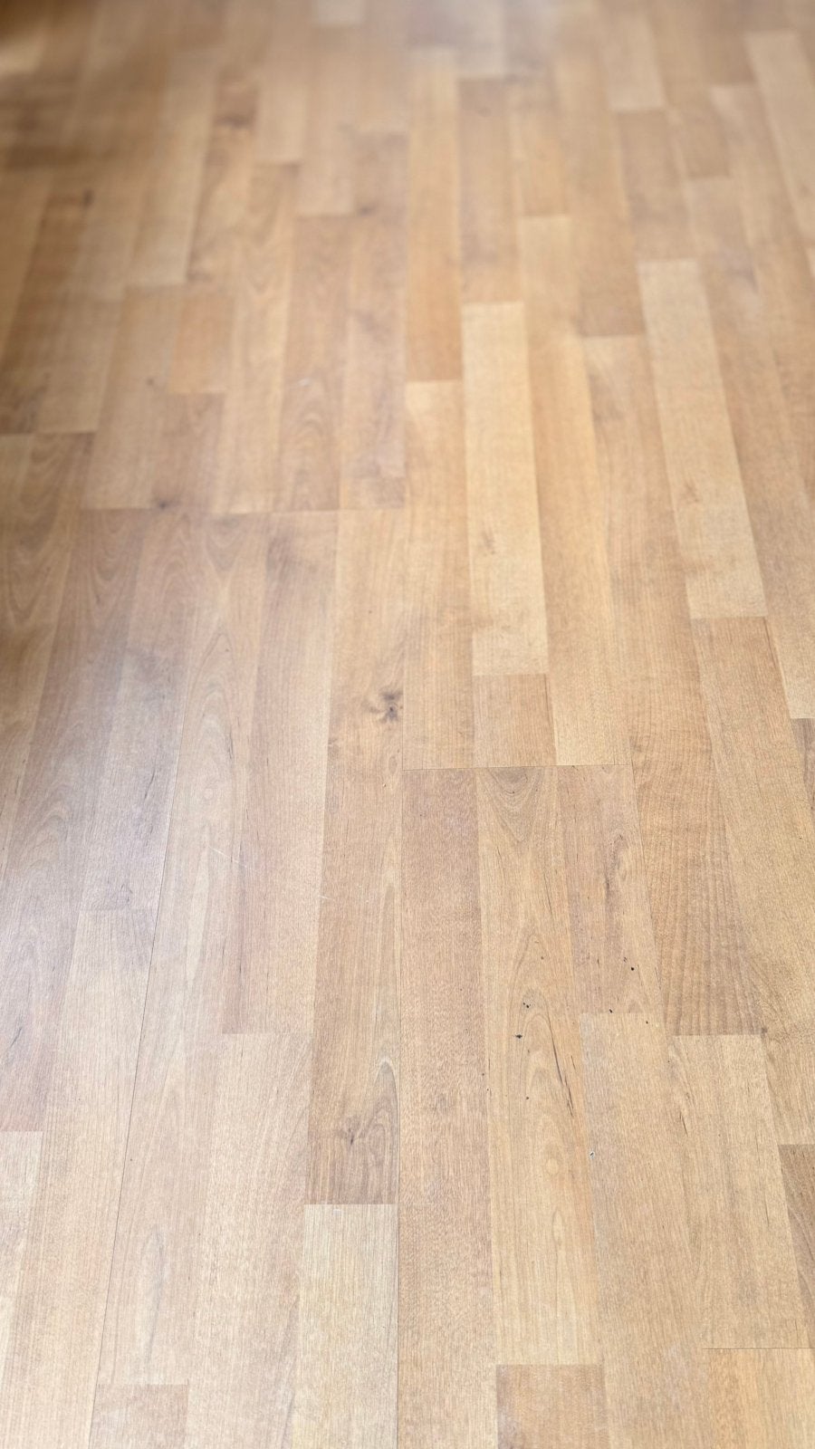 Gratis af te halen ongeveer 38m2 laminaat, Doe-het-zelf en Verbouw, Ophalen, Gebruikt, 50 tot 150 cm, 10 m² of meer