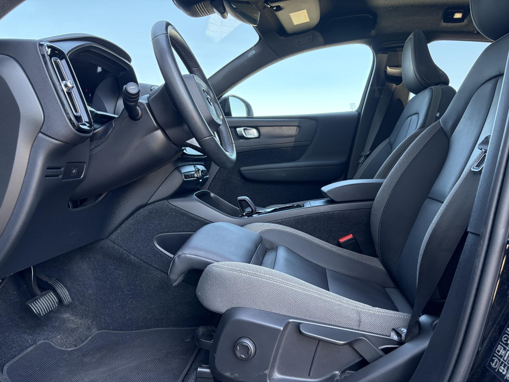 Volvo C40 Recharge Plus 69 kWh | Adaptieve Cruise Control |, Gebruikt, Zwart, 420 min, 90 €/maand