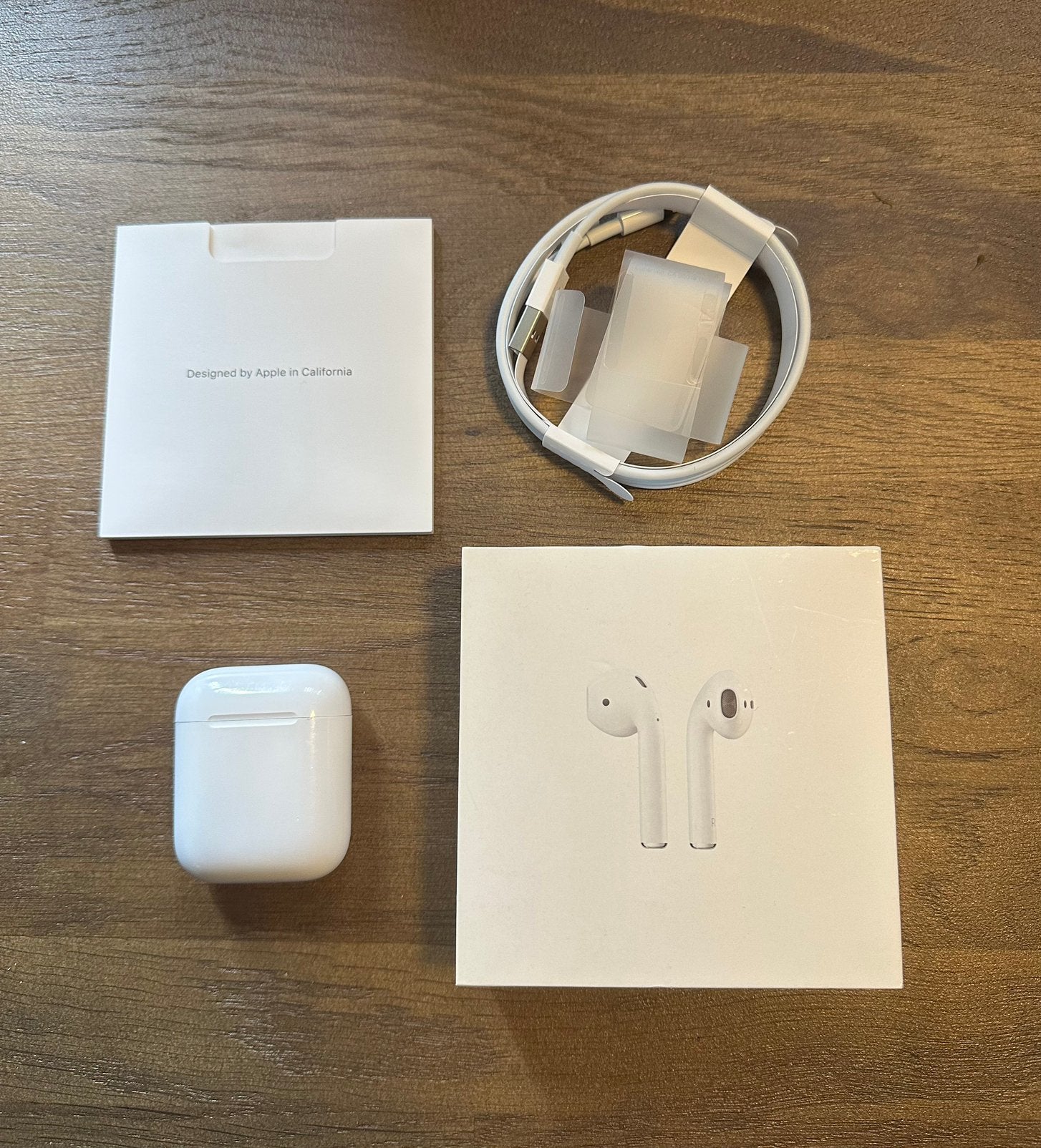 Apple AirPods 2e generatie, Ophalen of Verzenden, Apple, In oorschelp (earbud), Niet werkend