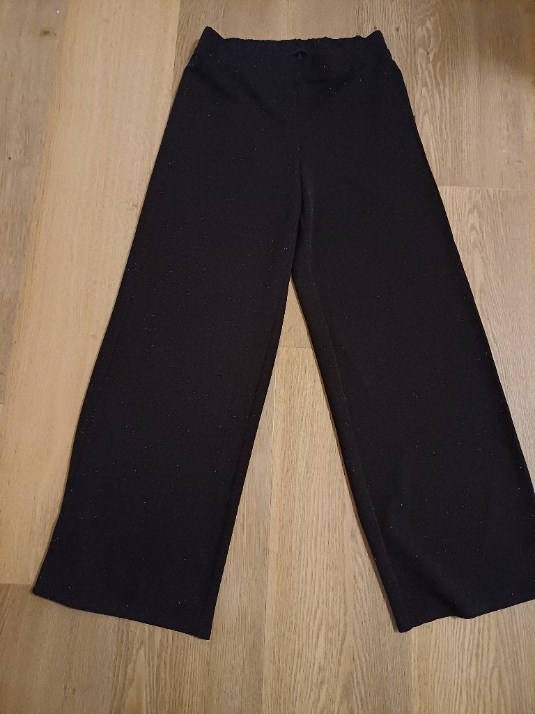 Broek van Hema met subtiel glittertje, maat M, in topstaat!, Maat 38/40 (M), Zwart, Ophalen of Verzenden, Zo goed als nieuw