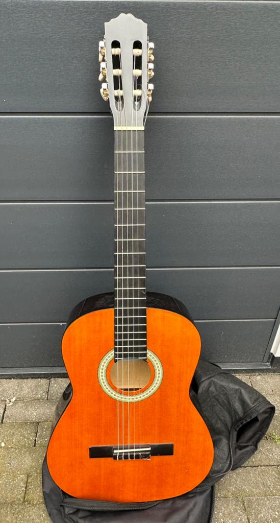 Messina Klassieke Gitaar met Hoes en Rugriemen - Zo goed als, Ophalen, Gebruikt, Klassieke of Spaanse gitaar, Met koffer