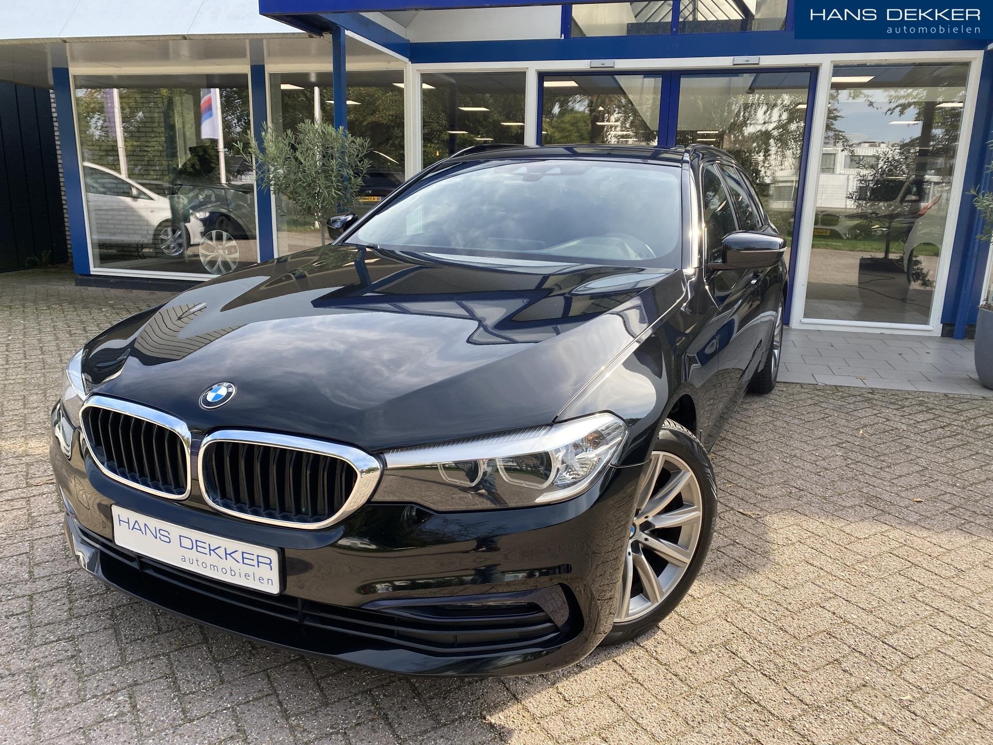 BMW 5-serie Touring 520i Corporate Lease Executive Elek trek, Automaat, 1998 cc, Achterwielaandrijving, Euro 6