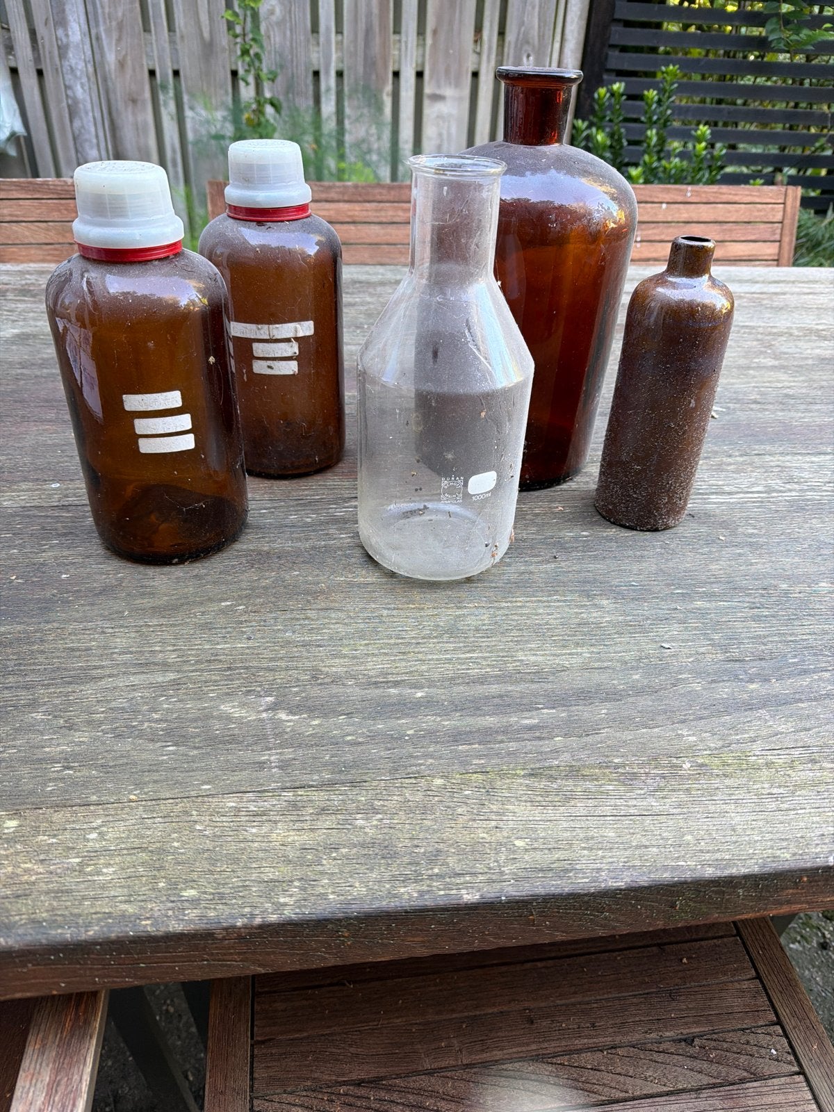 Diverse Apothekerspotten en Laboratoriumglaswerk, Ophalen