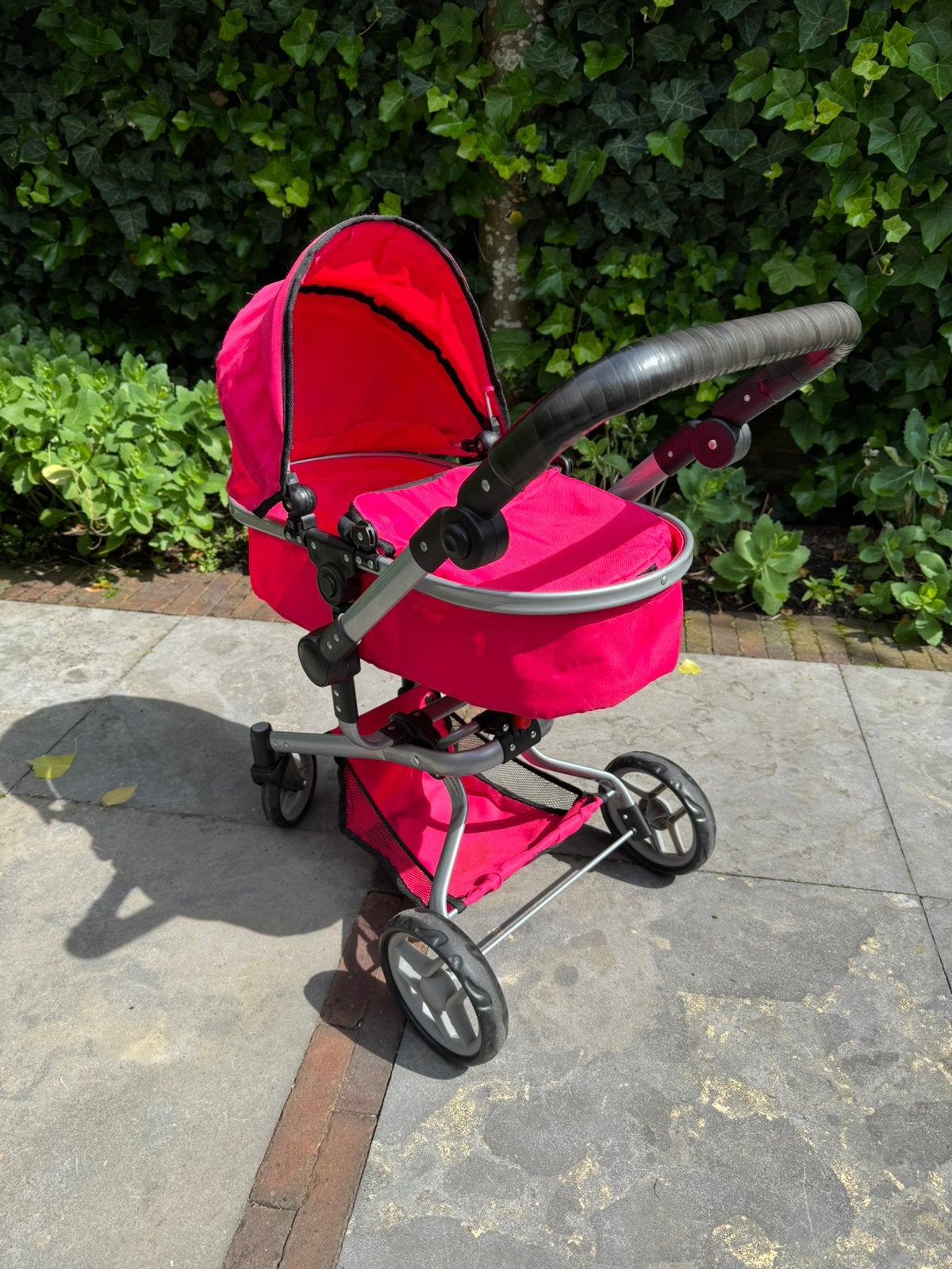 Bandits & Angels 2 in 1 poppenwagen, kleur roze, Ophalen, Gebruikt, Babypop