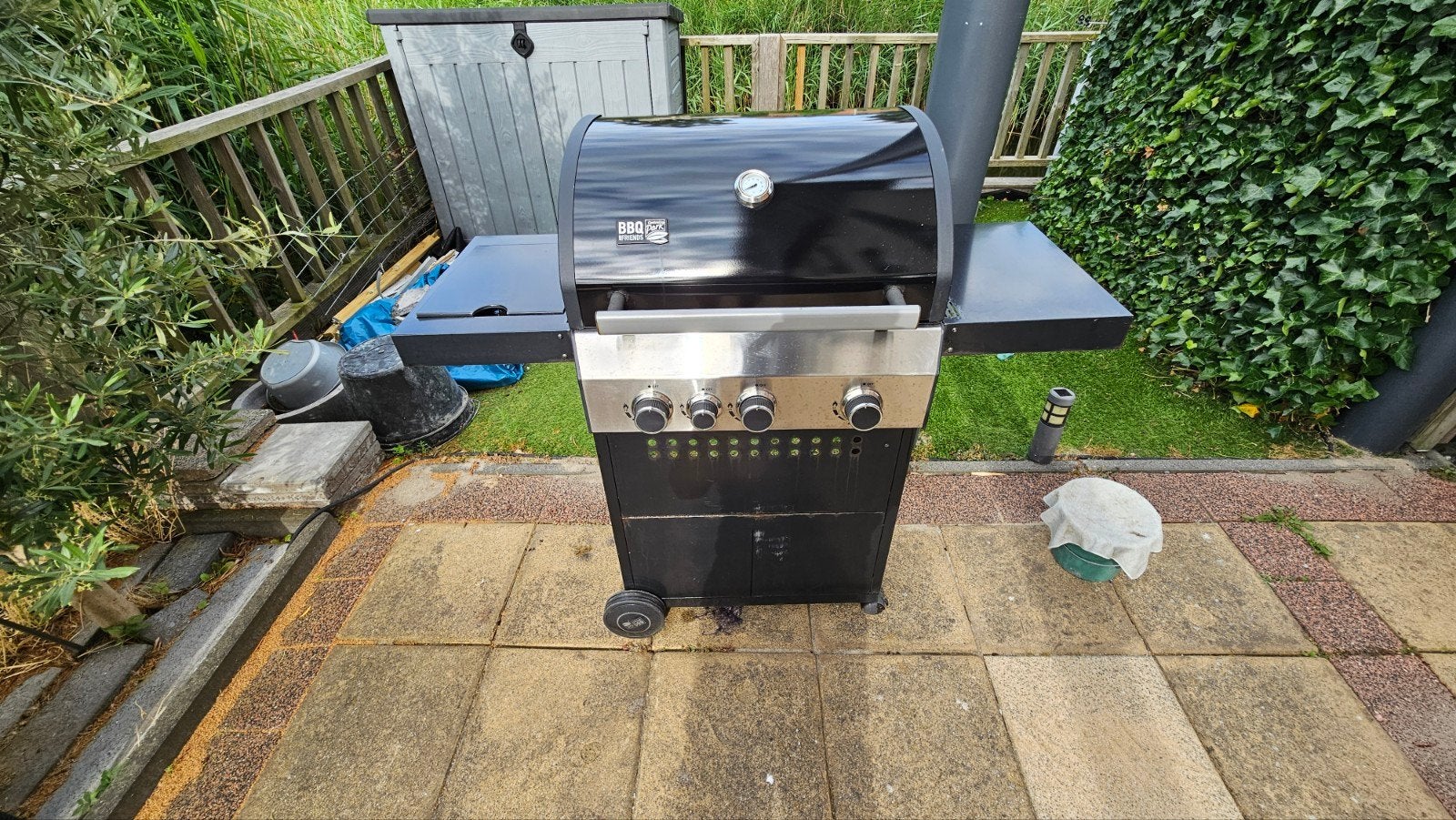 BBQ Friends gasbarbecue met zijbrander, Ophalen, Gebruikt, BBQ Friends