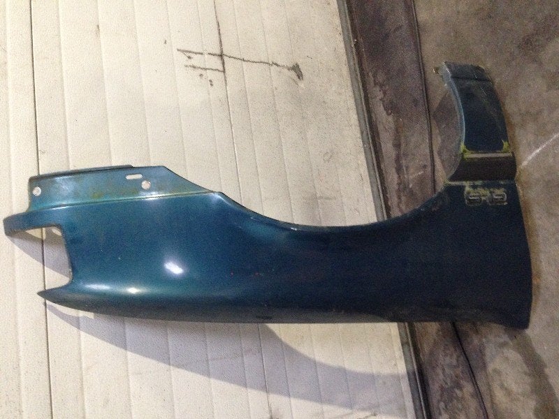 Spatbord Rechts Voor Opel Vectra A (86/87) (1990-03/1995-11), Gebruikt, Bahnhofsplatz, Rüsselsheim am Main 65423, , Duitsland
