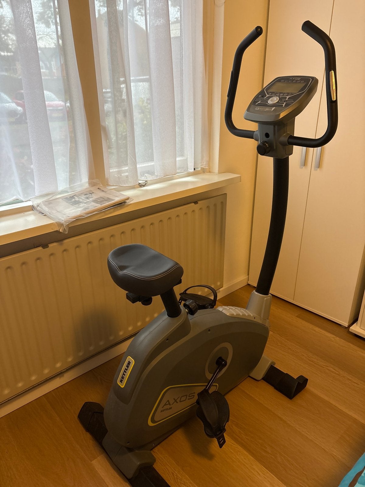 Kettler Axos Cycle M Hometrainer - Zo goed als nieuw, Ophalen, Zo goed als nieuw, Metaal, Benen