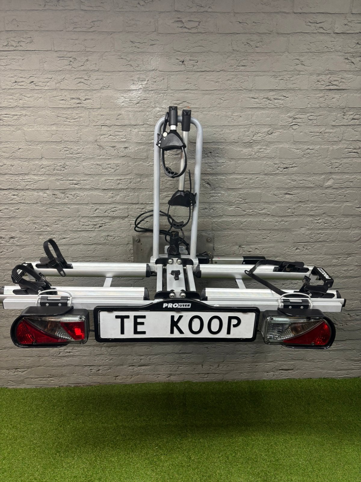 NETTE PRO USER DIAMANT(elek)fietsen/kantelb/klik&go/opvouwb, Auto diversen, Gebruikt, Ophalen of Verzenden, 2 fietsen, Trekhaakdrager