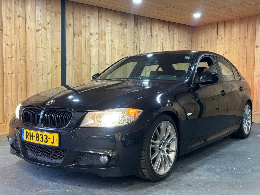 BMW 3-serie 318i Sedan 2008 Facelift M-pakket Lci Alcantara, Auto's, BMW, Achterwielaandrijving, Zwart, Bedrijf, Handgeschakeld