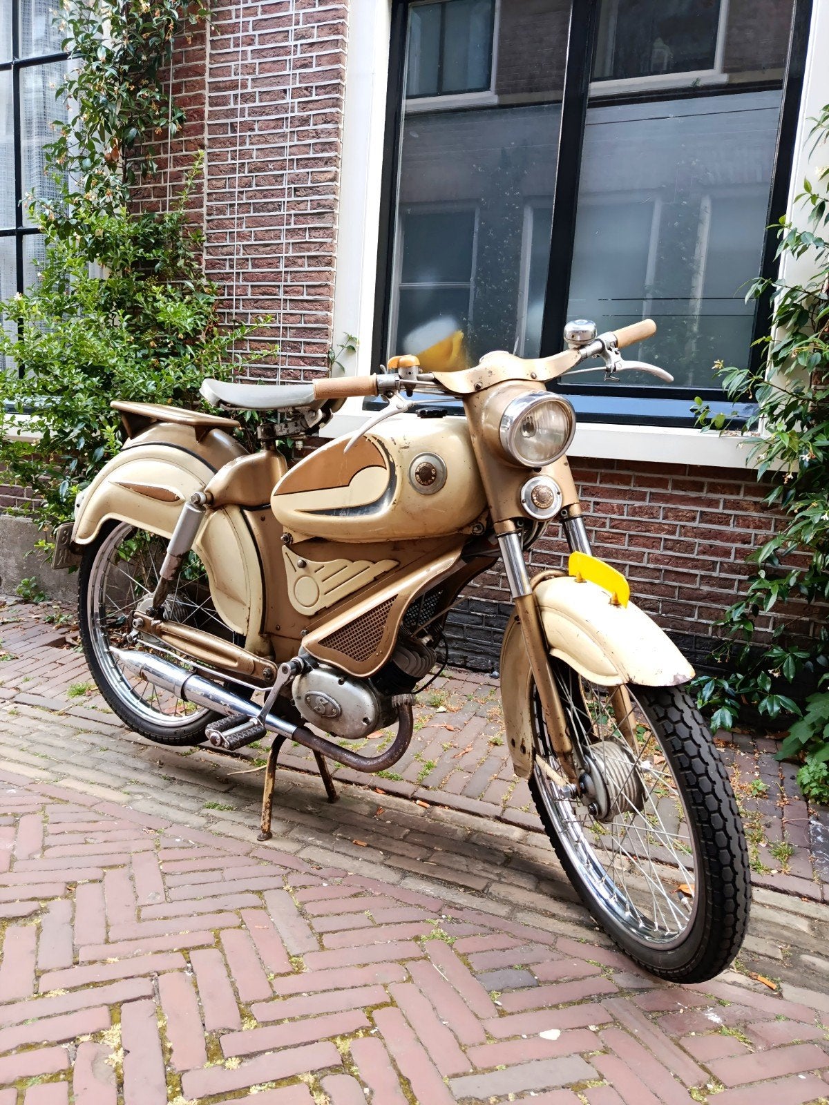 Locomotief B7 uit 1958 inclusief kenteken, Fietsen en Brommers, Brommers | Oldtimers, Maximaal 45 km/u, 49 cc, 2 versnellingen