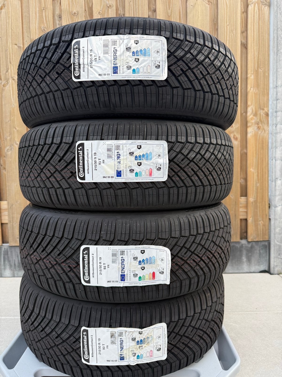 NIEUW! 215/50 R19 93T FR CONTINENTAL ALLSEASONCONTACT 2, 215 mm, Nieuw, All Season, Band(en)