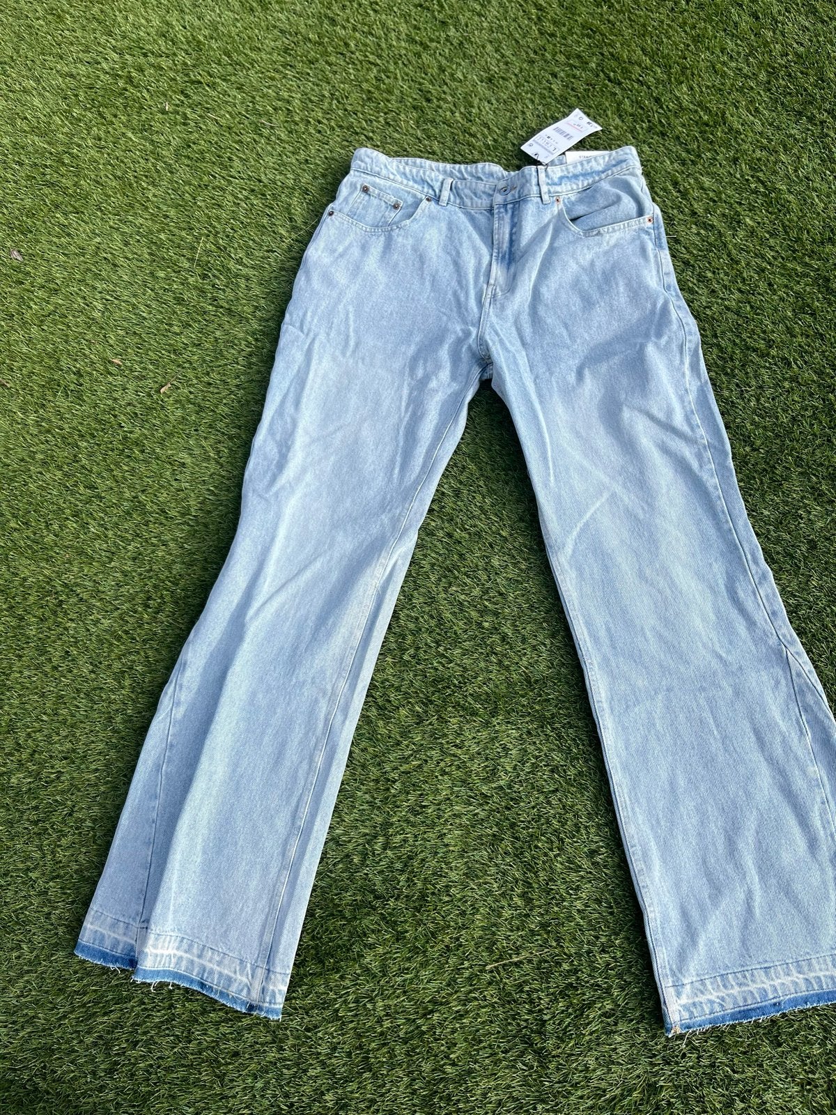 Zara flared spijkerbroek - Nieuw met kaartje, Ophalen of Verzenden, Nieuw, Blauw, W33 - W36 (confectie 42/44)