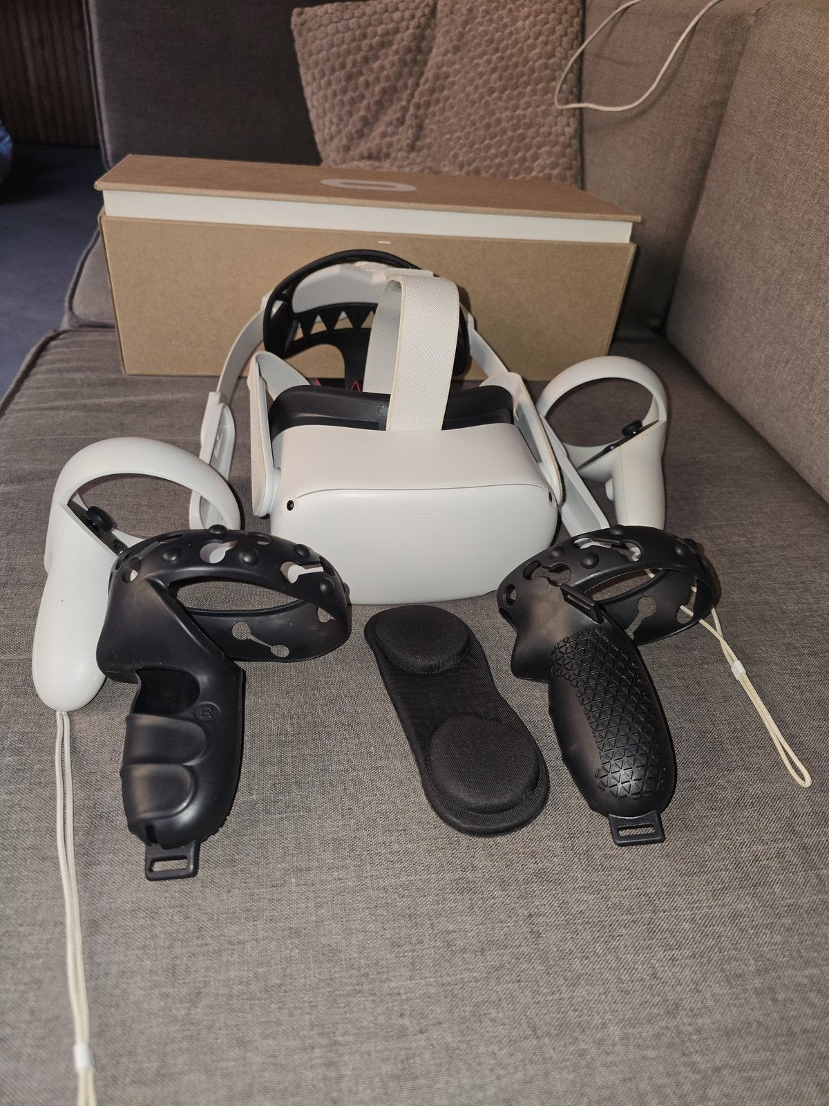 Oculus Quest 2 128GB + accessoires (in goede staat), Ophalen, Zo goed als nieuw, VR-bril, Overige platformen