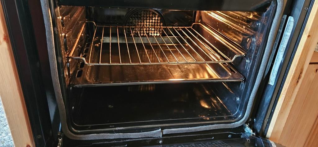 Whirlpool inbouw hete lucht oven met pyrolytische reiniging, Witgoed en Apparatuur, Ovens, Ophalen of Verzenden