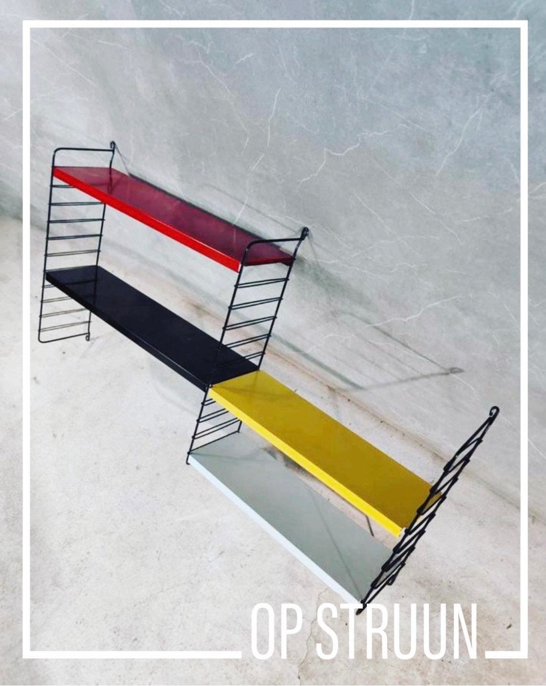 Vintage Wandrek met Kleurrijke Planken - Jaren '60 Stijl, Ophalen, Gebruikt