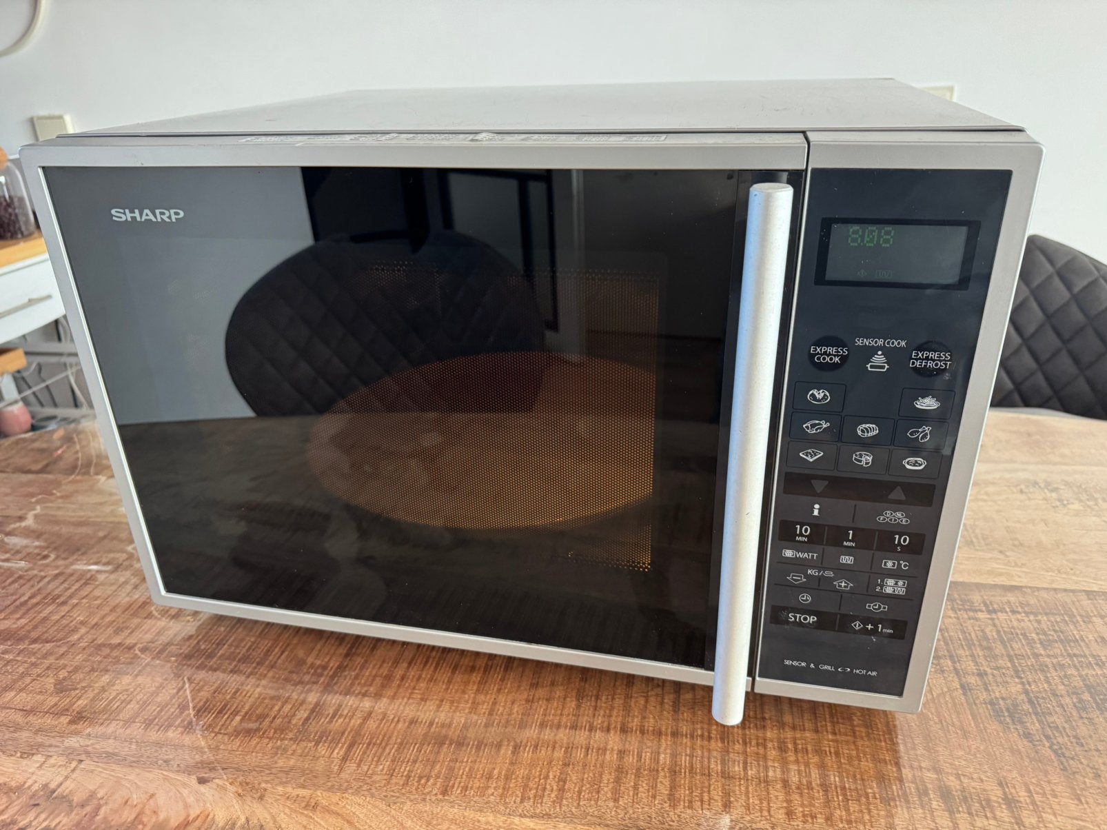 Mooi combimagnetron merk Sharp, Ophalen, Gebruikt, Grill