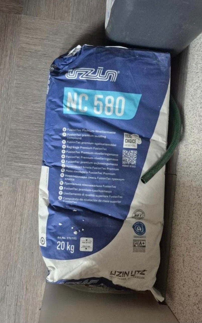UZIN NC 580 egalisatiemiddel & UZIN PE 360 PLUS primer, Ophalen, Nieuw