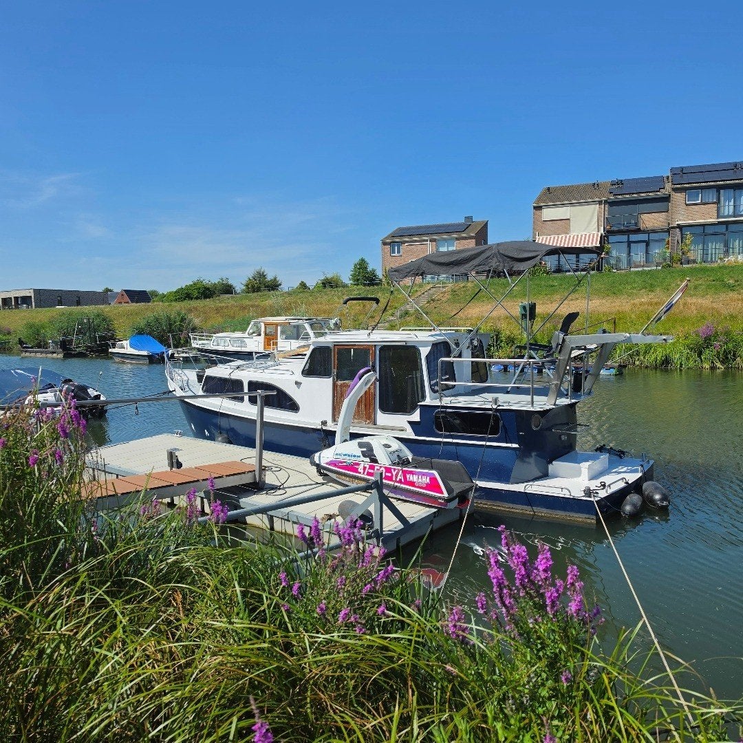 Ten broeke kruiser 950 gerefit., Ophalen, Zo goed als nieuw, Motorboot