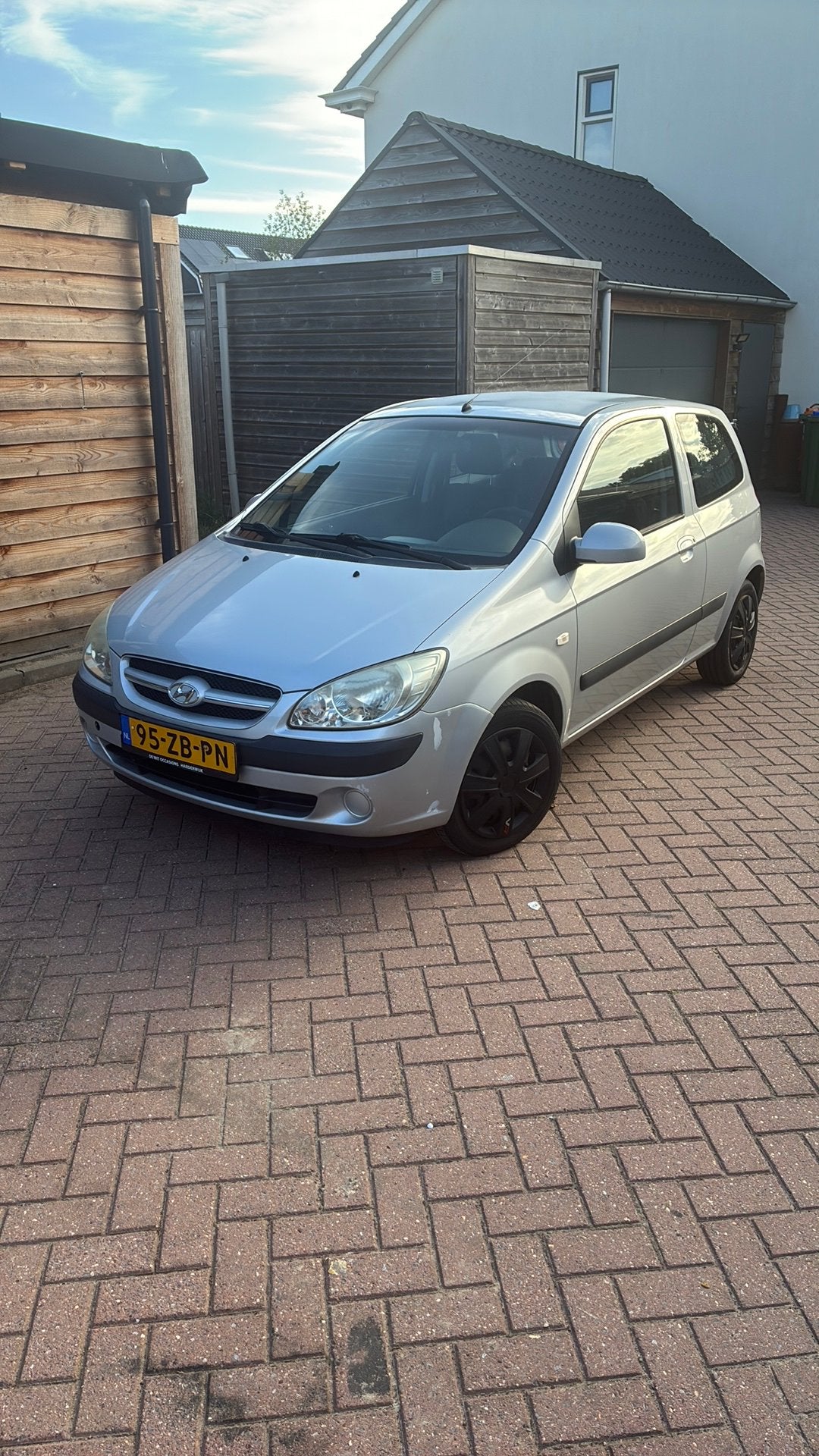 Hyundai Getz 1.1 3DRS 2007 Grijs, Auto's, Voorwielaandrijving, 450 kg, 31 €/maand, 4 cilinders