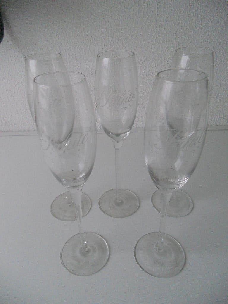 4 champagneglazen Riviera Maison, Ophalen of Verzenden, Zo goed als nieuw, Bord(en), Overige stijlen