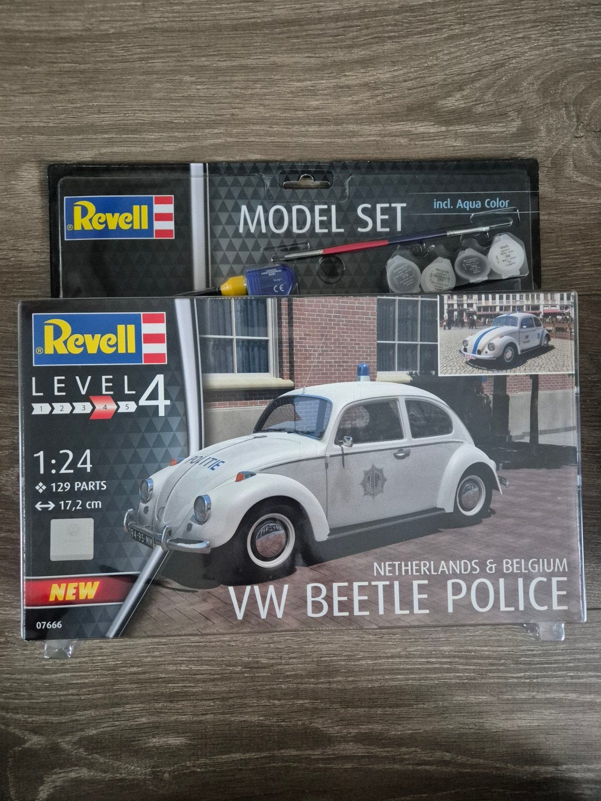 Revell 07666 VW Beetle Police + lijm & verf, Auto, Revell, Groter dan 1:32, Nieuw
