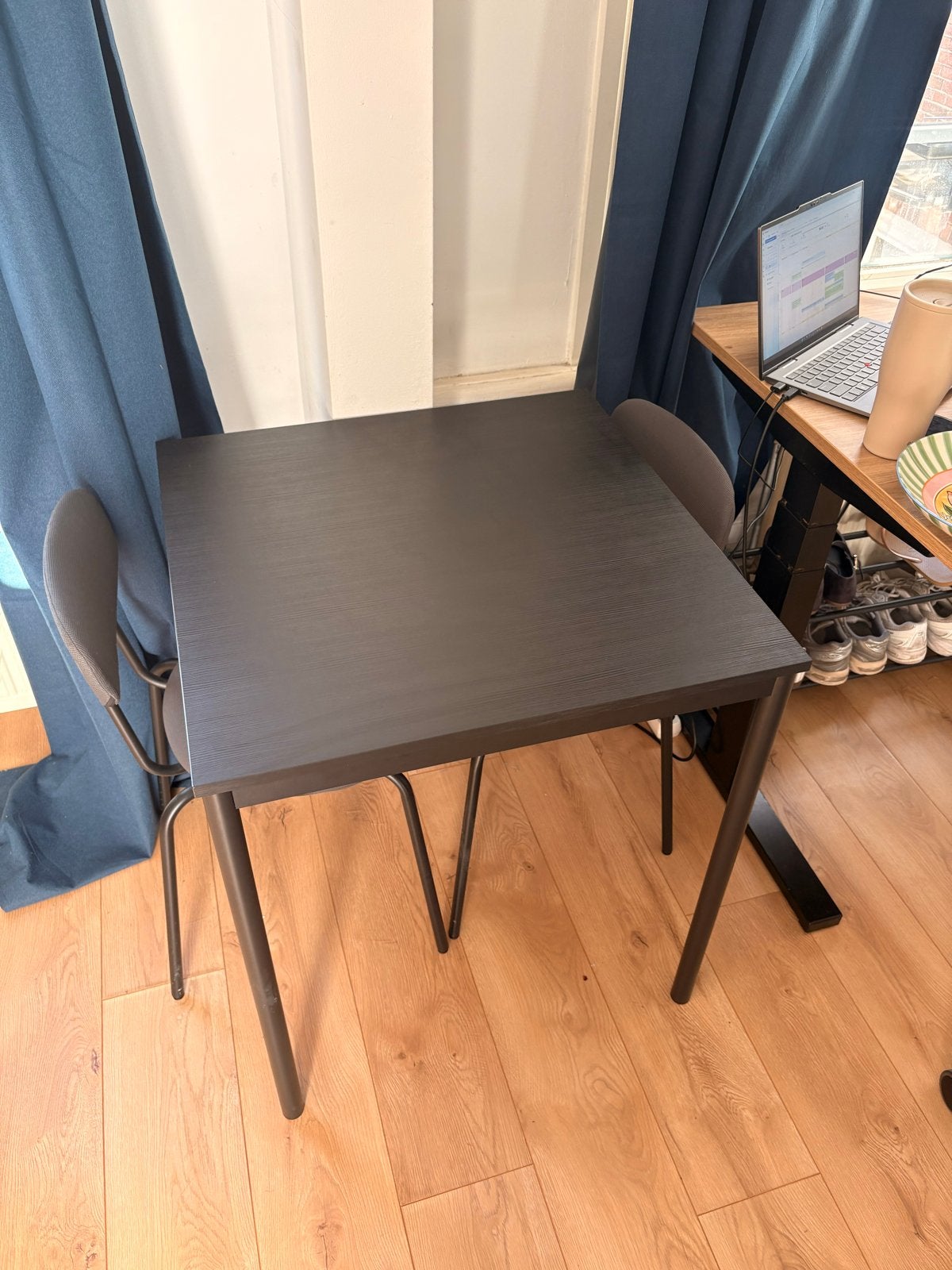 IKEA eettafel met 2 stoelen - zo goed als nieuw, Huis en Inrichting, Ophalen, Vierkant, Tot twee personen, 50 tot 100 cm