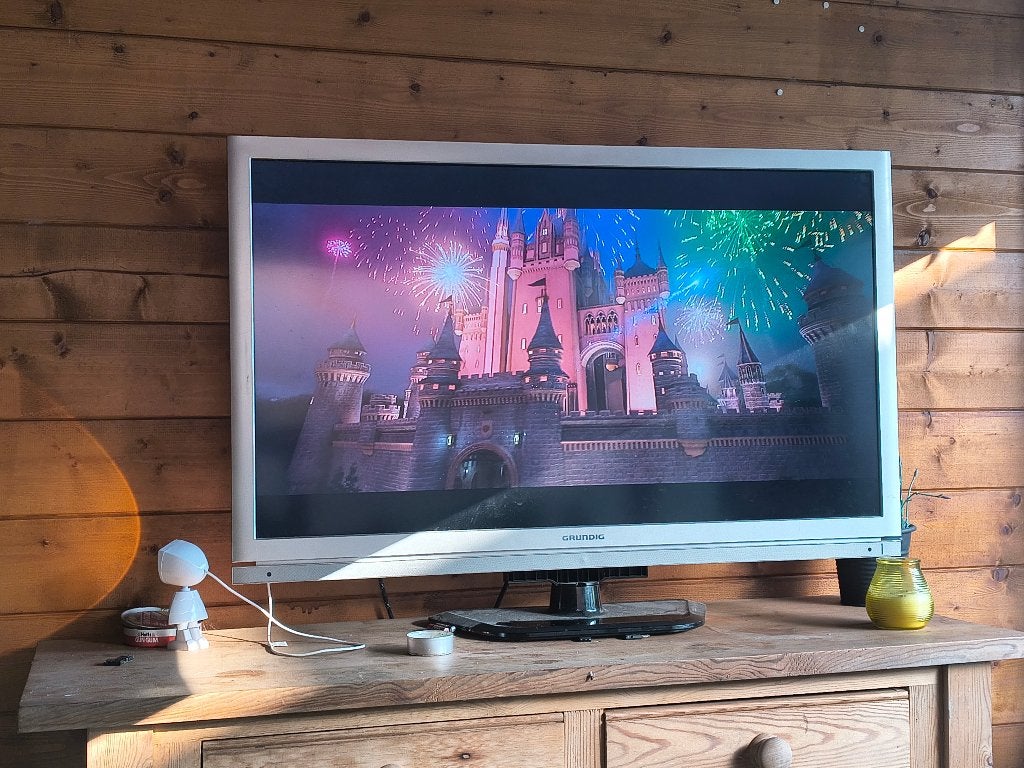 Leuke 40 inch Smart tv Grundig  prima staat, Ophalen, 100 Hz, 100 cm of meer, Smart TV