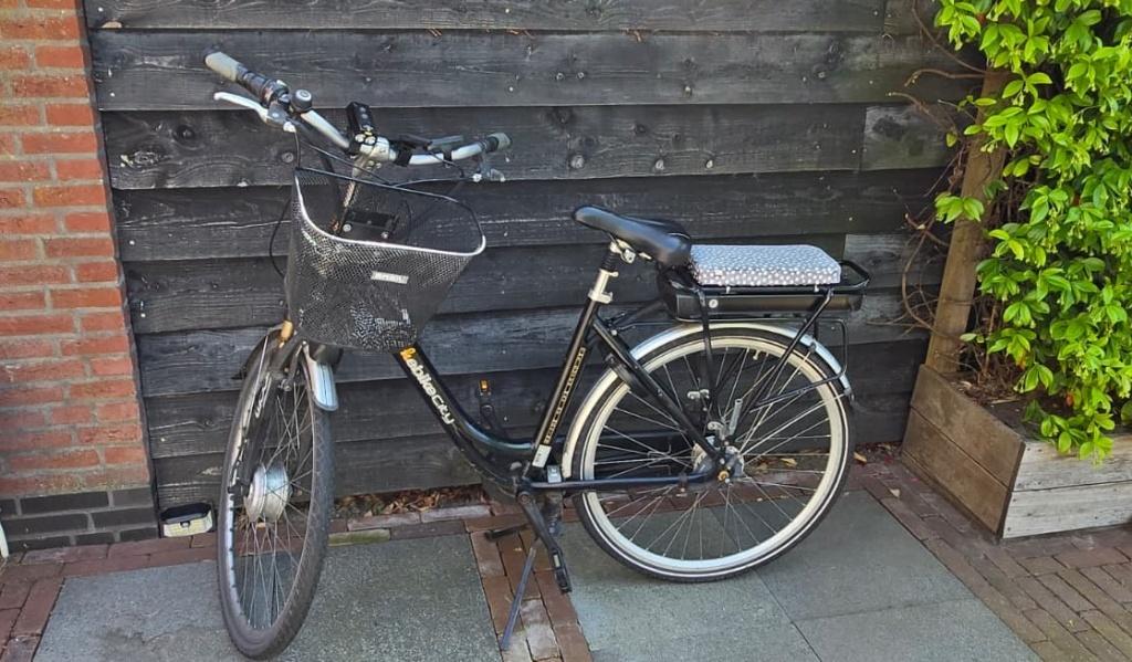 Dutch City Ebike 28", Fietsen en Brommers, Elektrische fietsen, Gebruikt, 51 tot 55 cm, 30 tot 50 km per accu, Ophalen