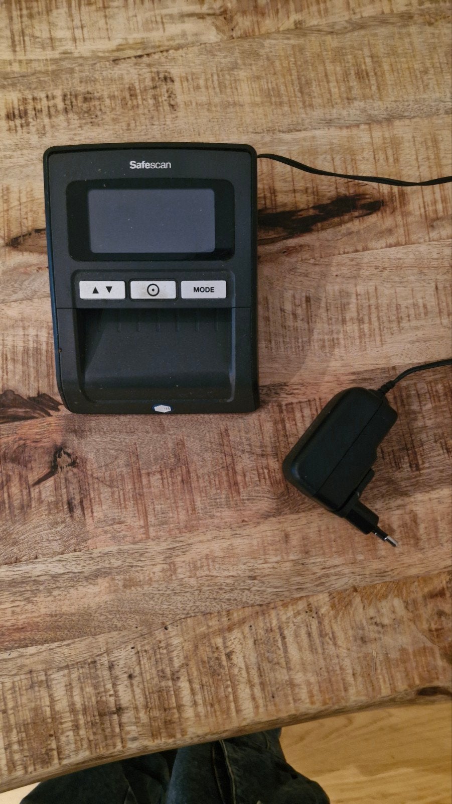 Safescan 155-S valsgelddetector, Ophalen