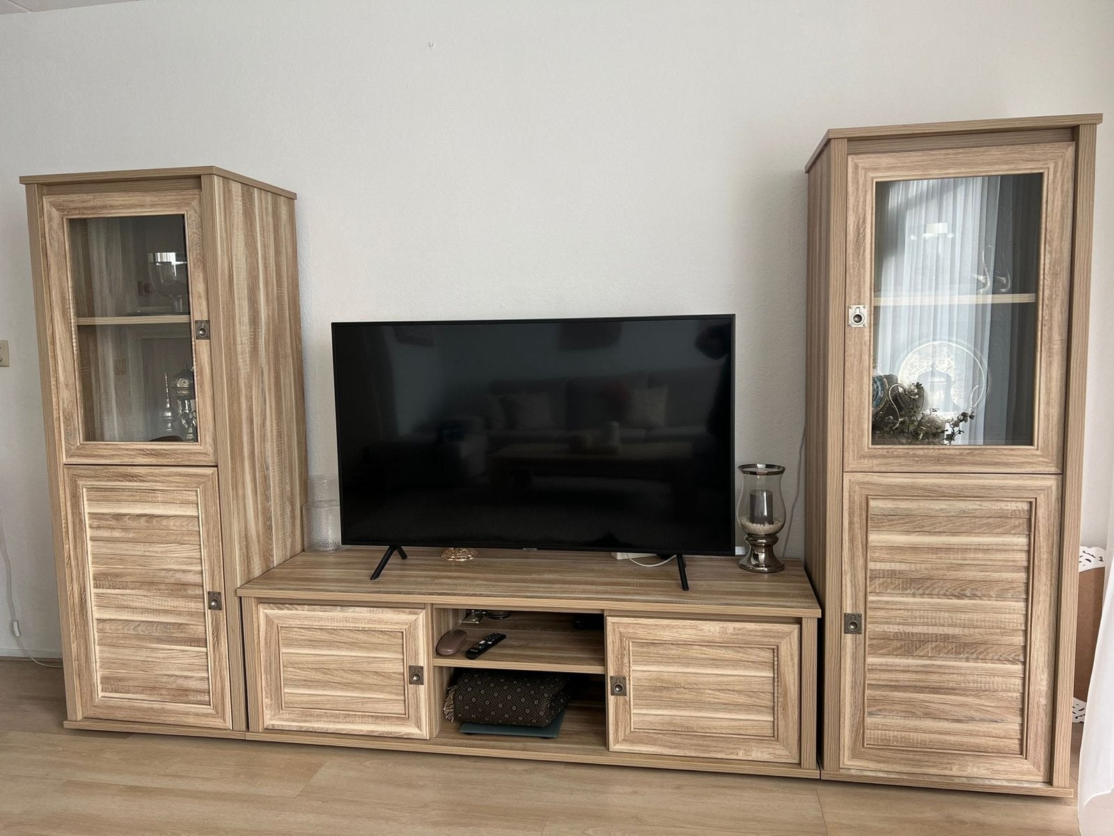 Complete Woonkamerset: Salontafel, TV-meubel en Vitrinekaste