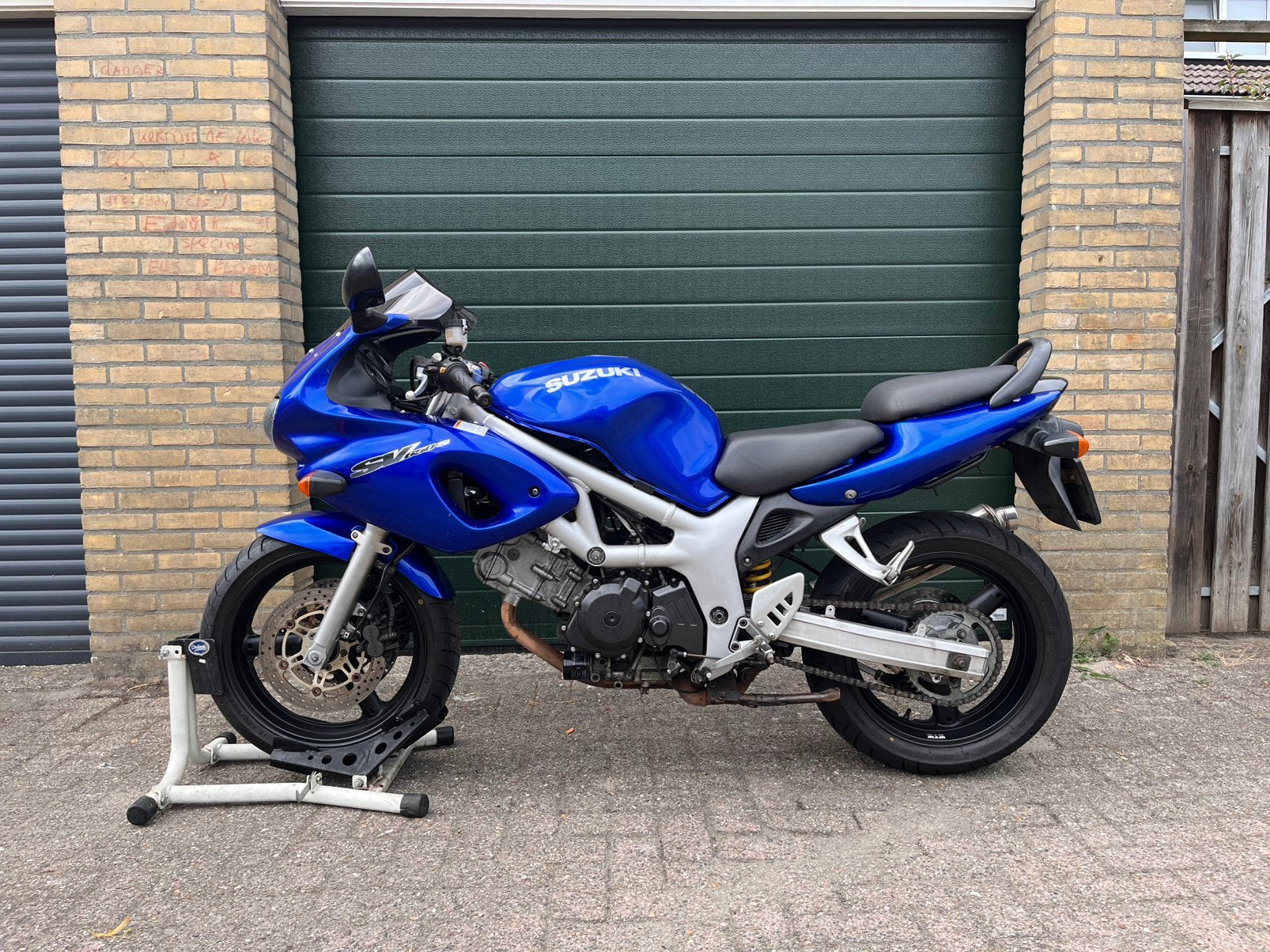 Suzuki SV650S 2003, 2 cilinders, Motorrijbewijs A, Gebruikt, Meer dan 35 kW