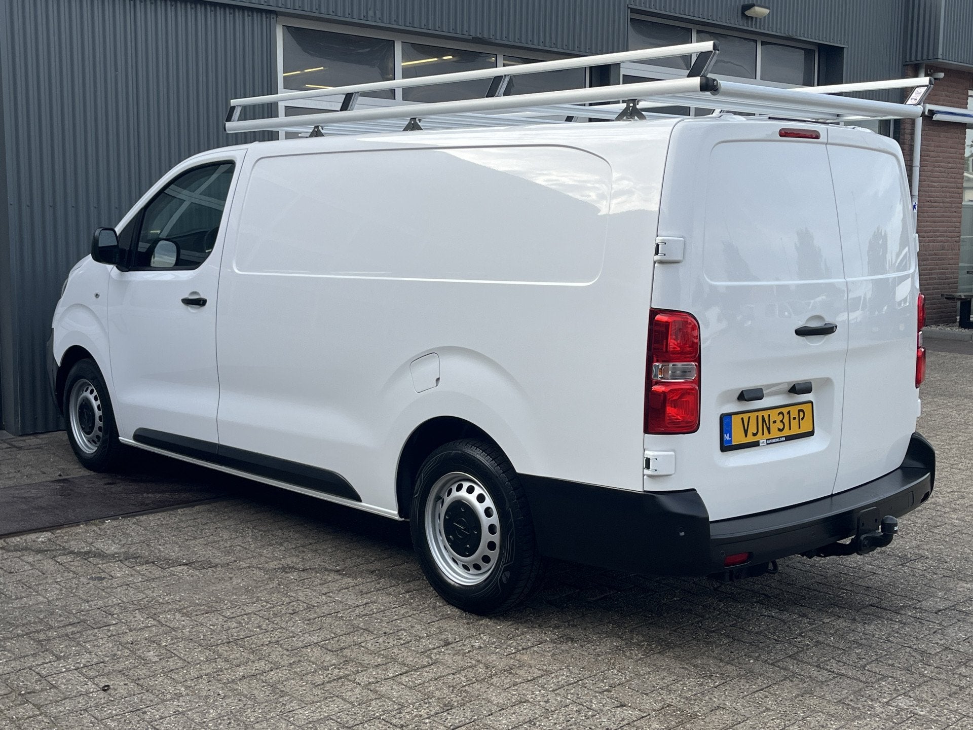 Opel Vivaro 1.5 CDTI L3H1 Edition Airco Cruise controle Kast, Voorwielaandrijving, Lichtsensor, Stof, Gebruikt